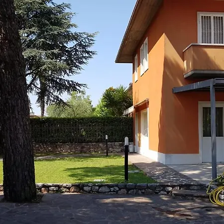 Casa Mari * Garda (Verona)